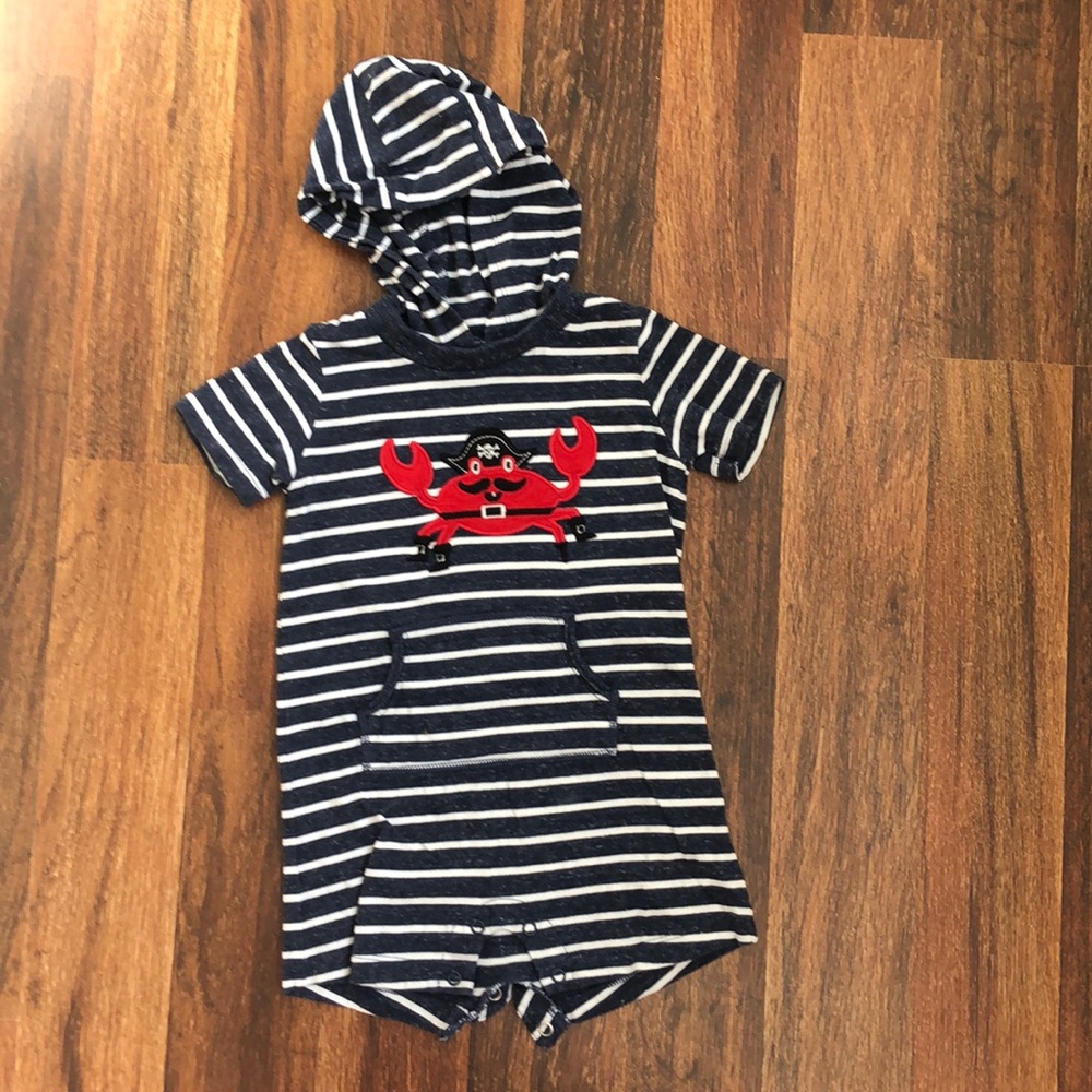 Carters Crab Hooded Outfit